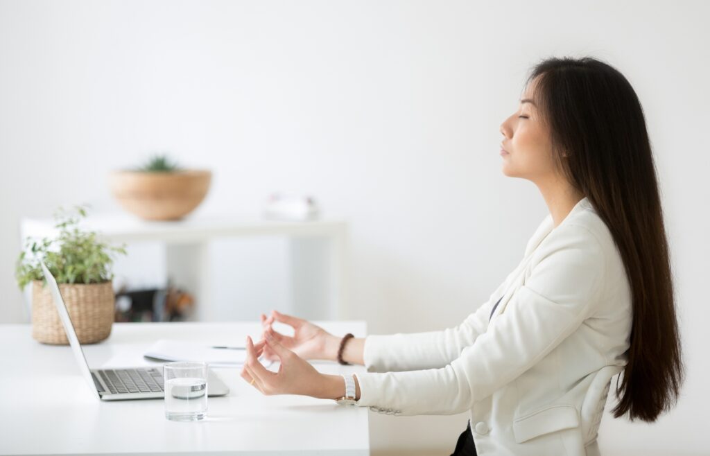 How to practice mindfulness at work